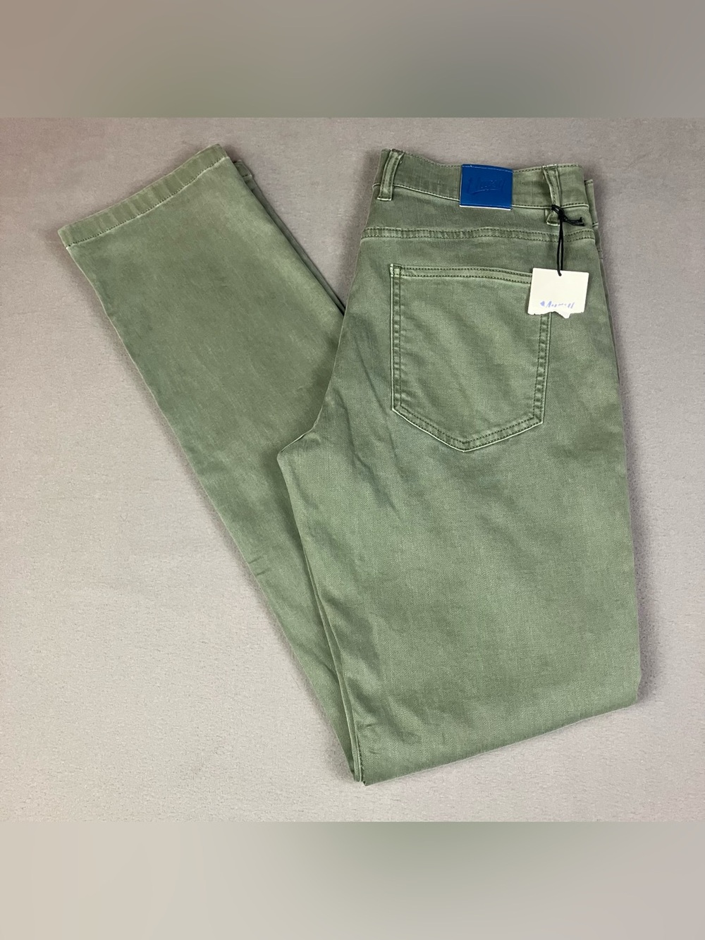 Mugsy Men’s Jeans Size 34x36 Hydes Olive Green Slim Straight Pants NWT! New with